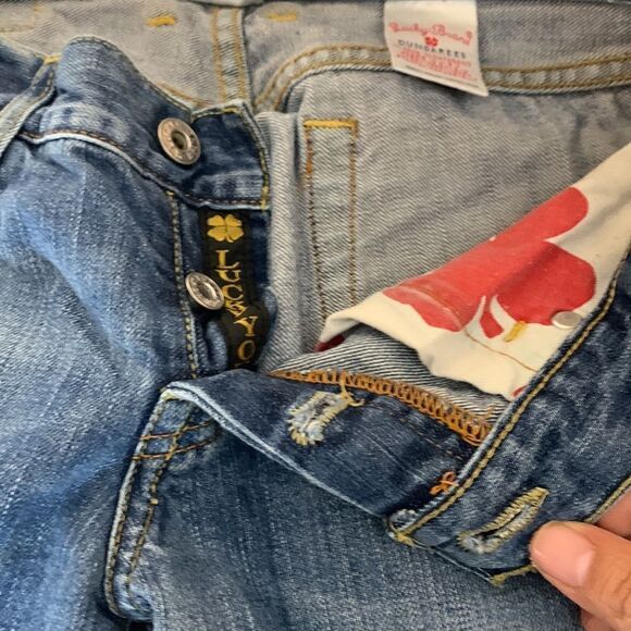 Lucky Brand Distressed Sweet Dream Cuffed Crop Size 4/27 - Picture 10 of 16